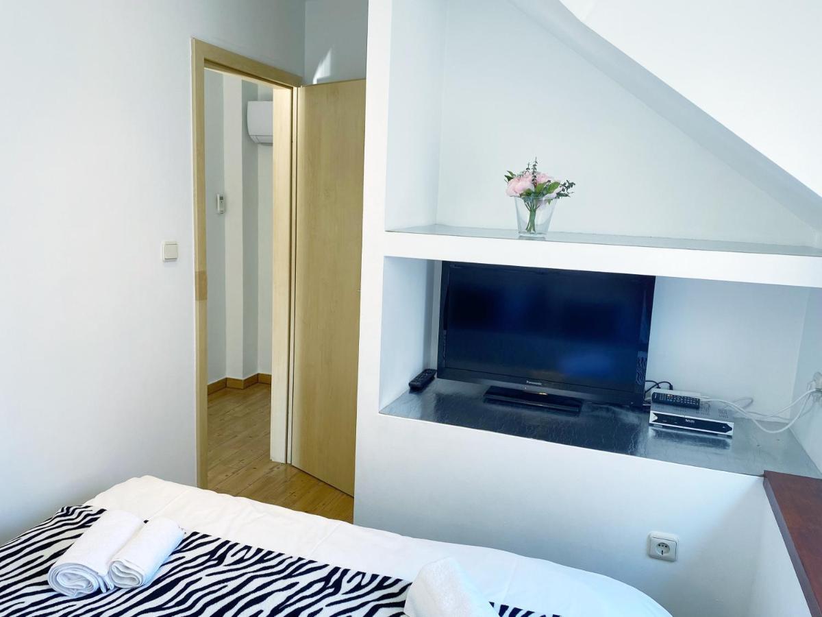 Apartments Sandra In The Historical Center Of The City سوبيتار المظهر الخارجي الصورة